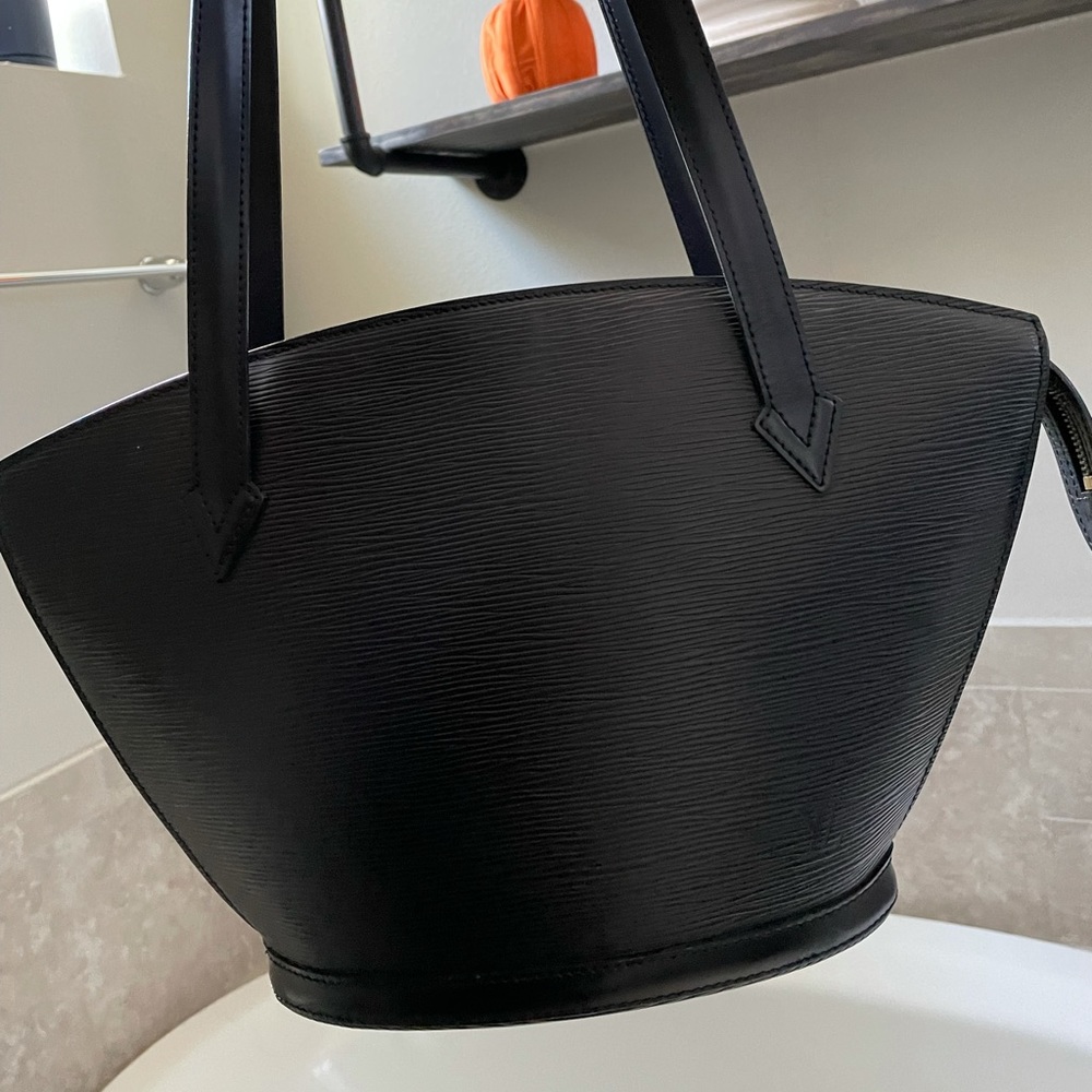 LOUIS VUITTON EPI SAINT JACQUES-BLACK